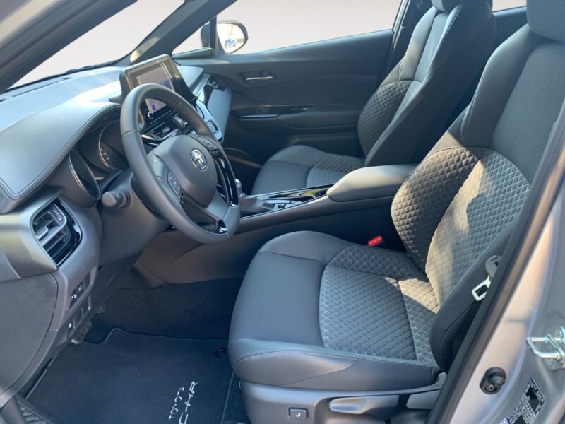 TOYOTA CHR 2.0H ADVANCE