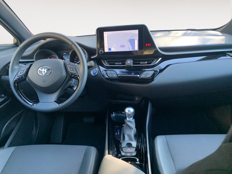 TOYOTA CHR 2.0H ADVANCE
