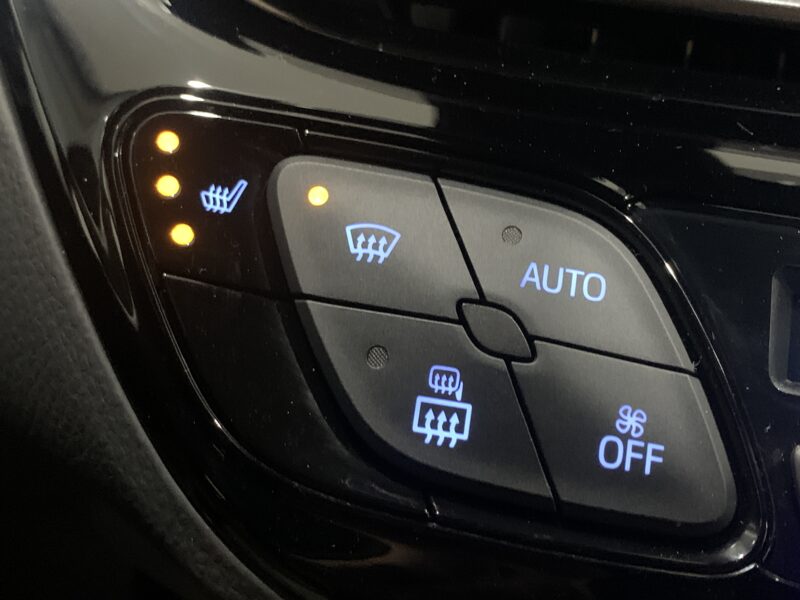 TOYOTA CHR 2.0H ADVANCE