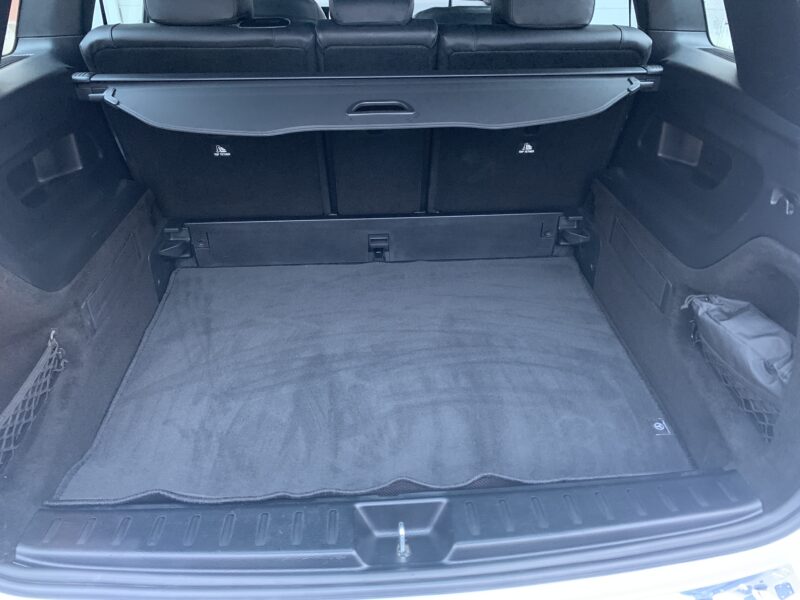 MERCEDES-BENZ GLB 200D SPORT