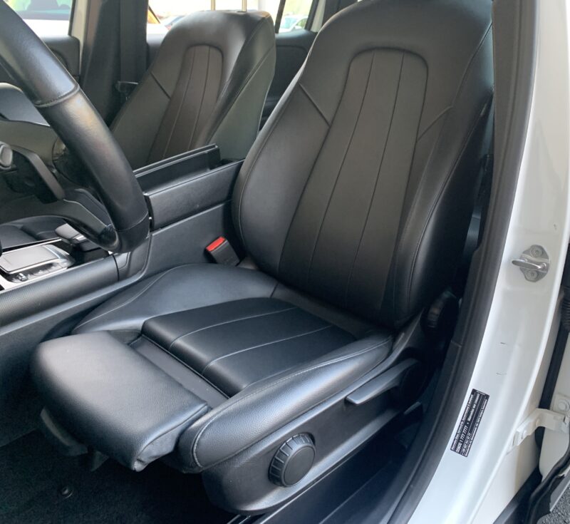 MERCEDES-BENZ GLB 200D SPORT