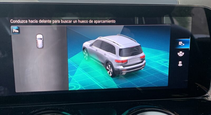 MERCEDES-BENZ GLB 200D SPORT