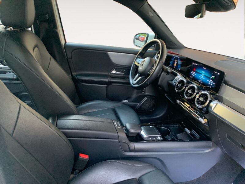 MERCEDES-BENZ GLB 200D SPORT