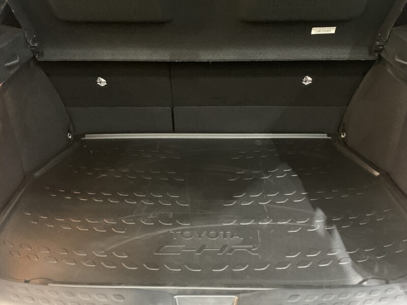 TOYOTA CHR 2.0H ADVANCE