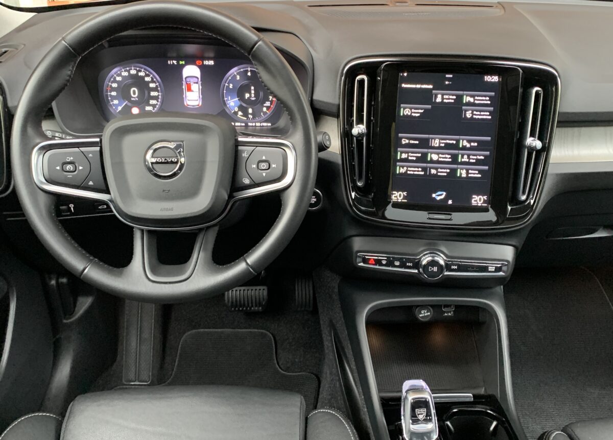VOLVO XC40 B4 AWD INSCRIPTION AWD