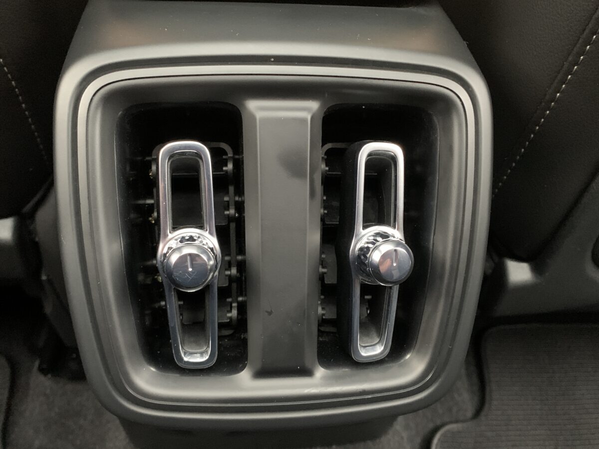 VOLVO XC40 B4 AWD INSCRIPTION AWD