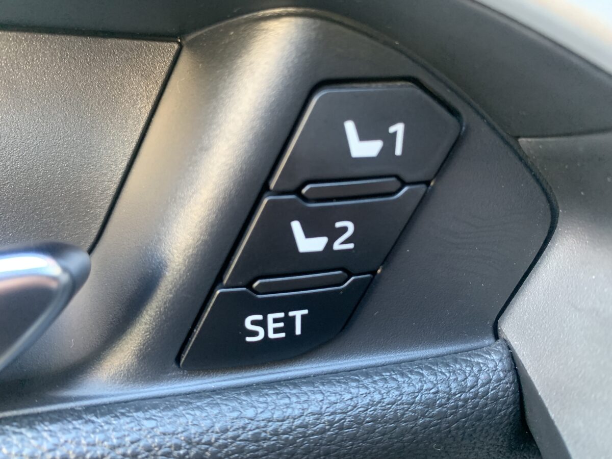TOYOTA RAV4 2.5H AWD LUXURY