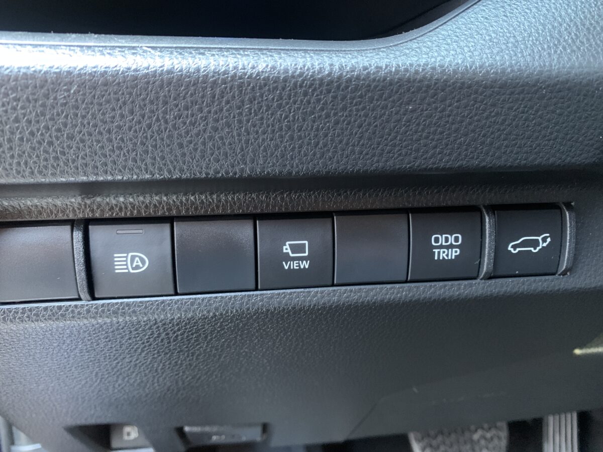 TOYOTA RAV4 2.5H AWD LUXURY