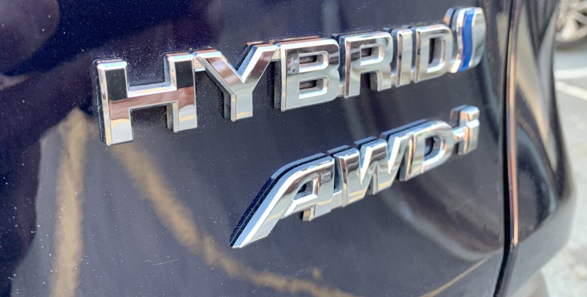 TOYOTA RAV4 2.5H AWD LUXURY