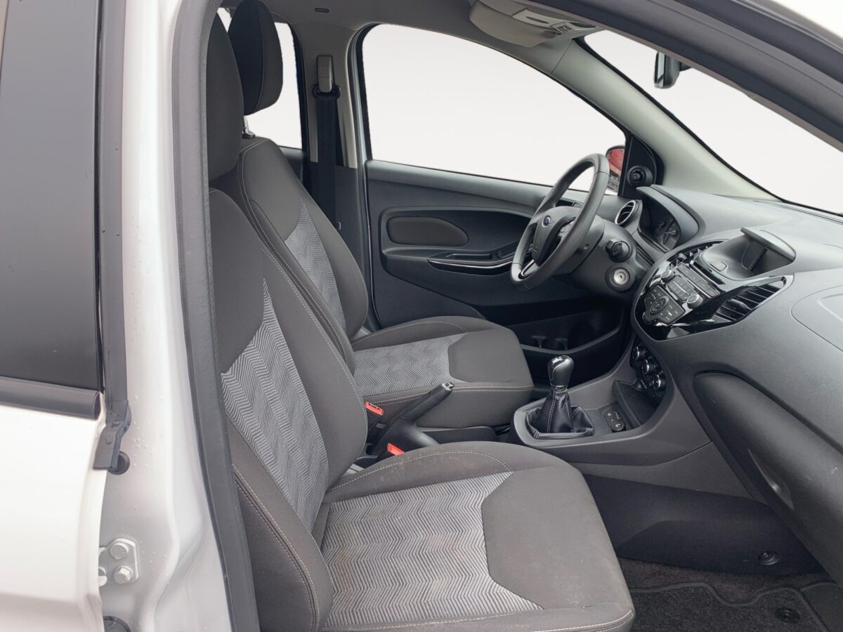 FORD KA + BLACK WHITE 1.2i