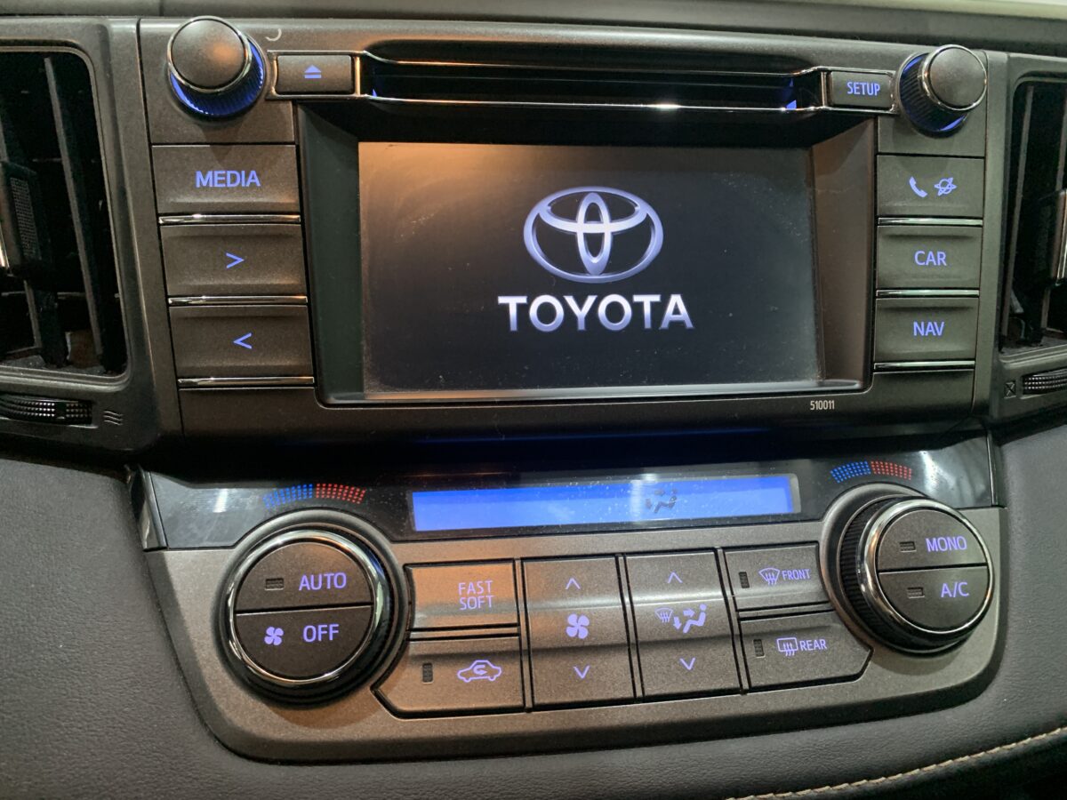 TOYOTA RAV4 D4D ADVANCE 20 ANIVERSARIO