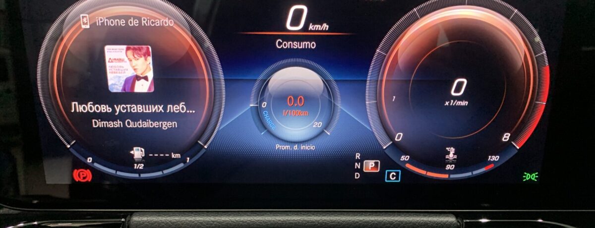 MERCEDES-BENZ GLA 180 7G-DCT 