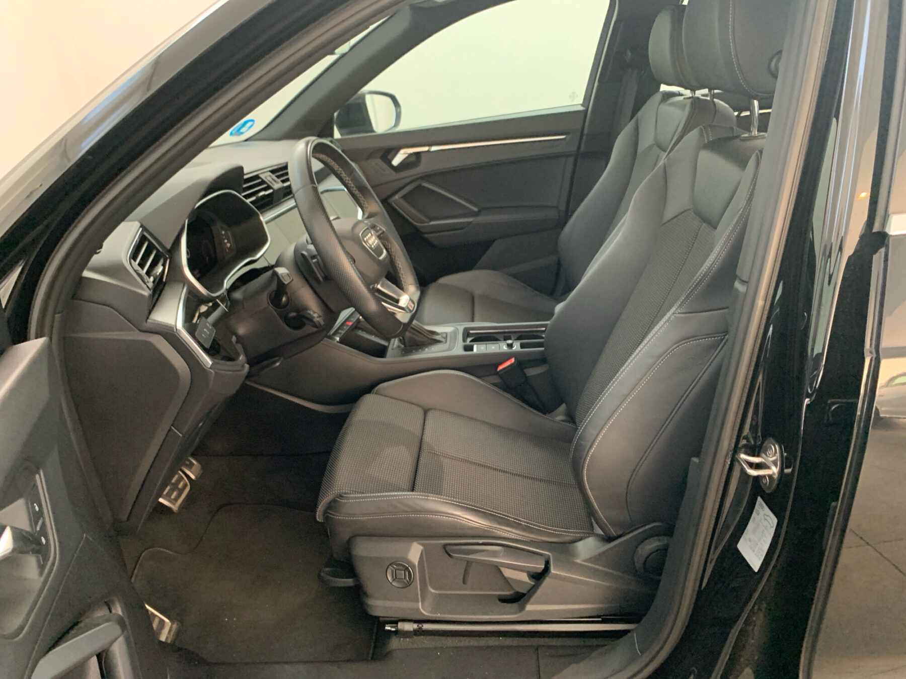 AUDI Q3 45 TFSI e S LINE ST 245cv