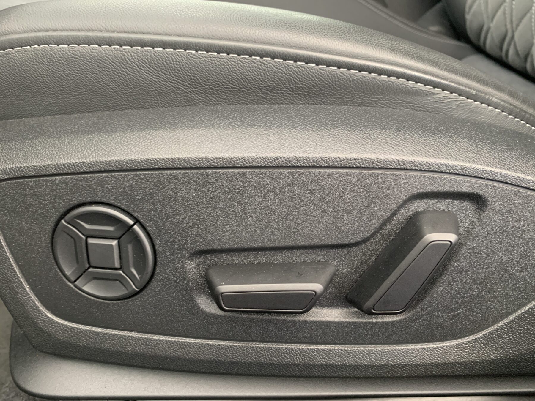 AUDI A3 SB 35 TDI  S-T BLACK LINE 150