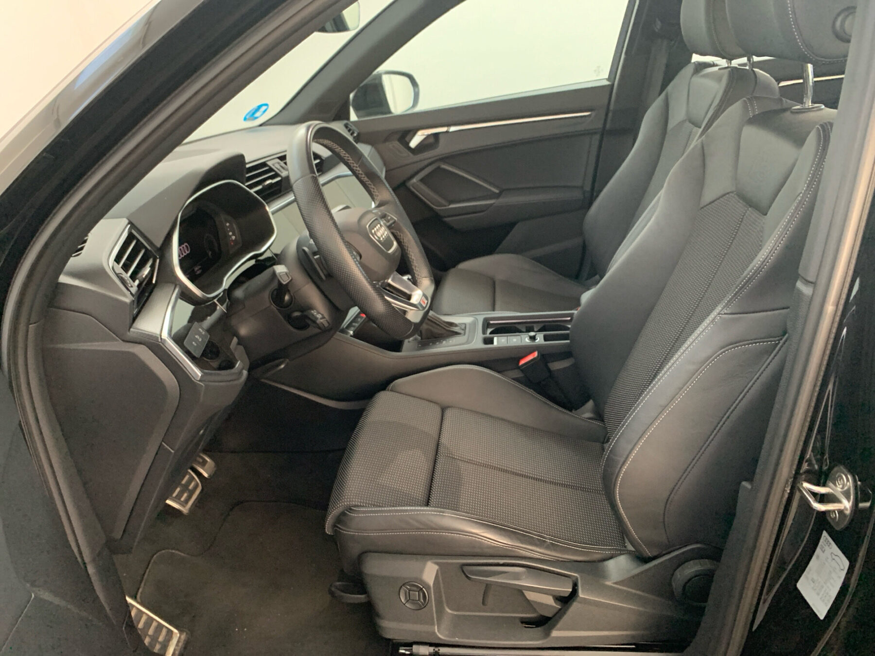 AUDI Q3 45 TFSI e S LINE ST 245cv