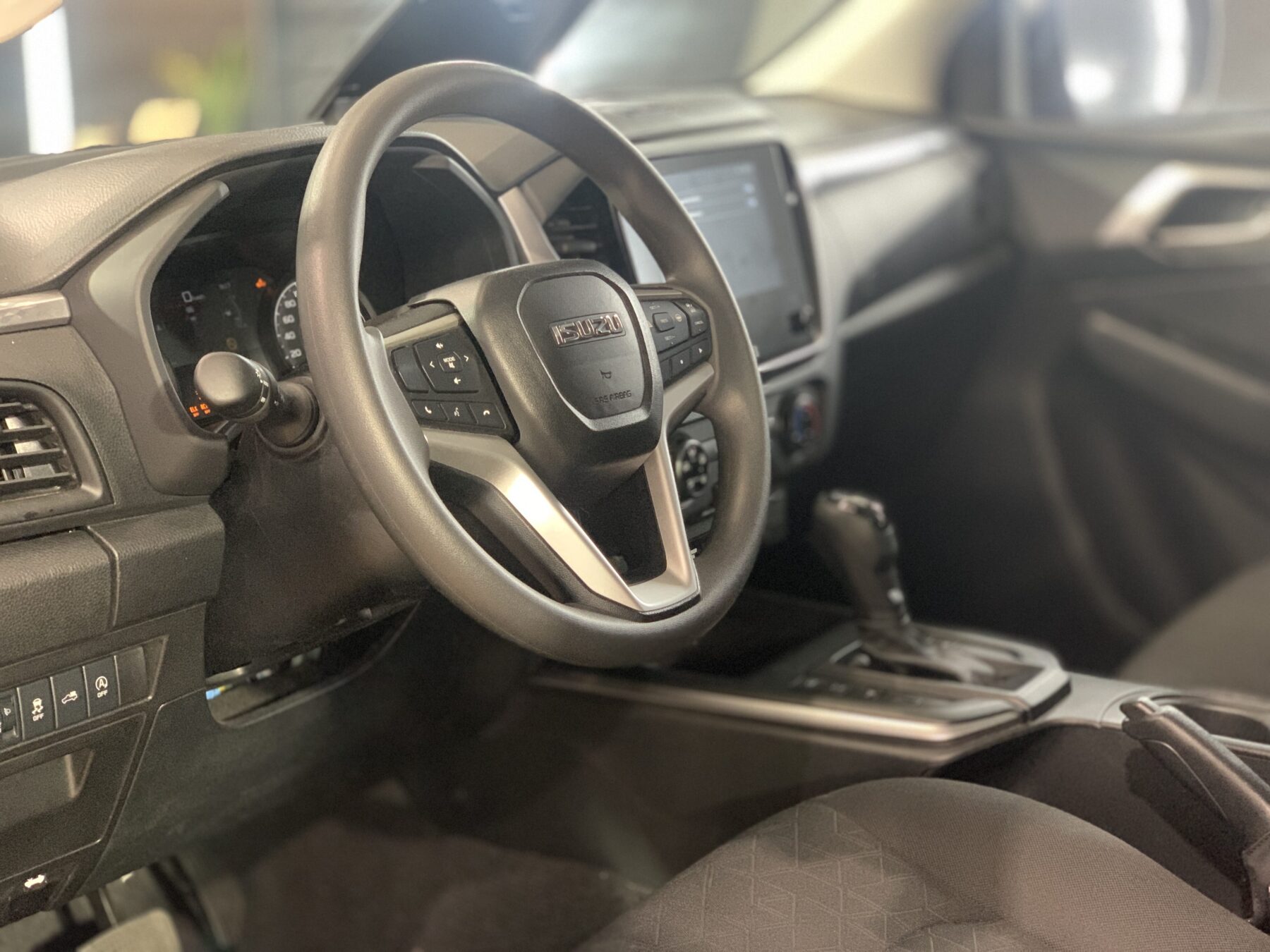 ISUZU DMAX N60 CREW BB 4X4 A/T