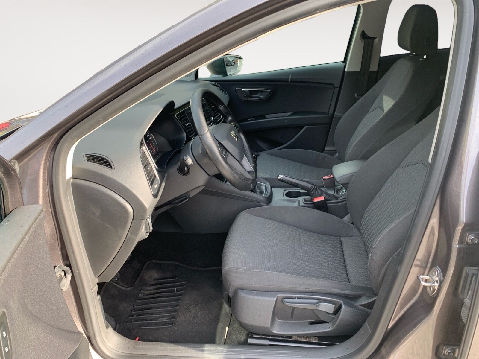 SEAT LEON ST 1.6TDI  105cv STYLE