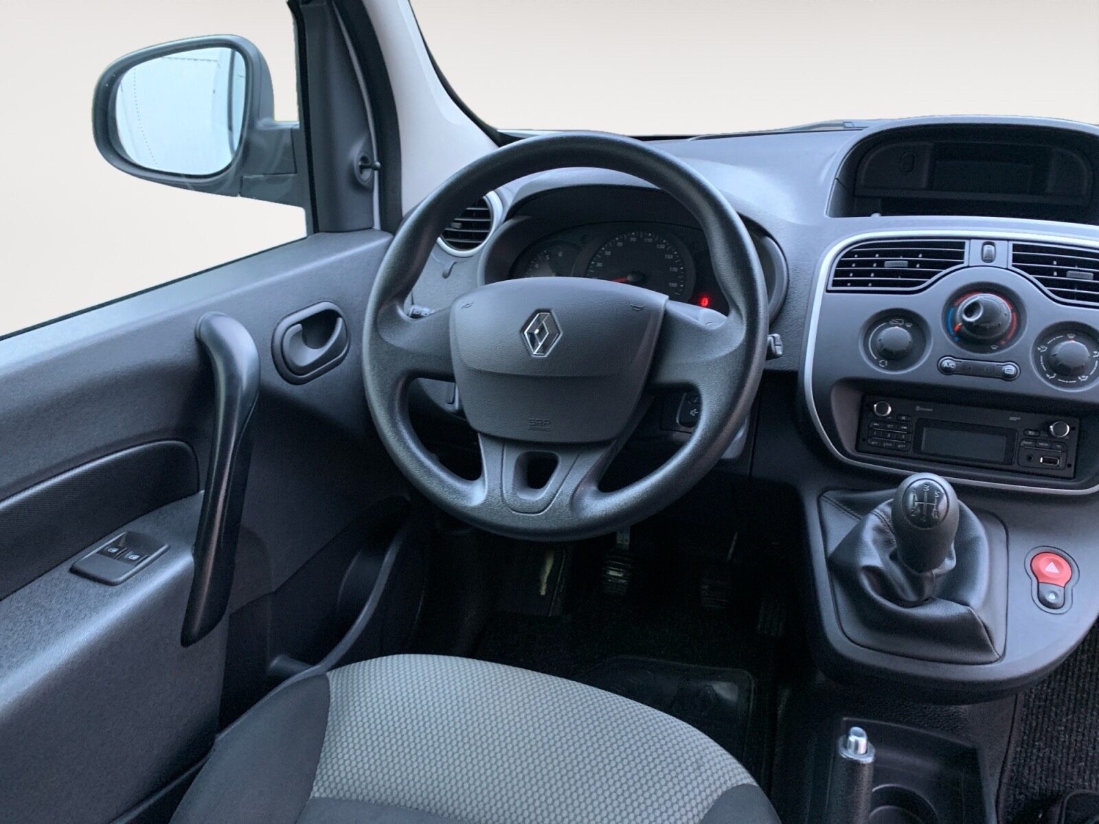 RENAULT KANGOO 1.5DCI ACRISTALADA