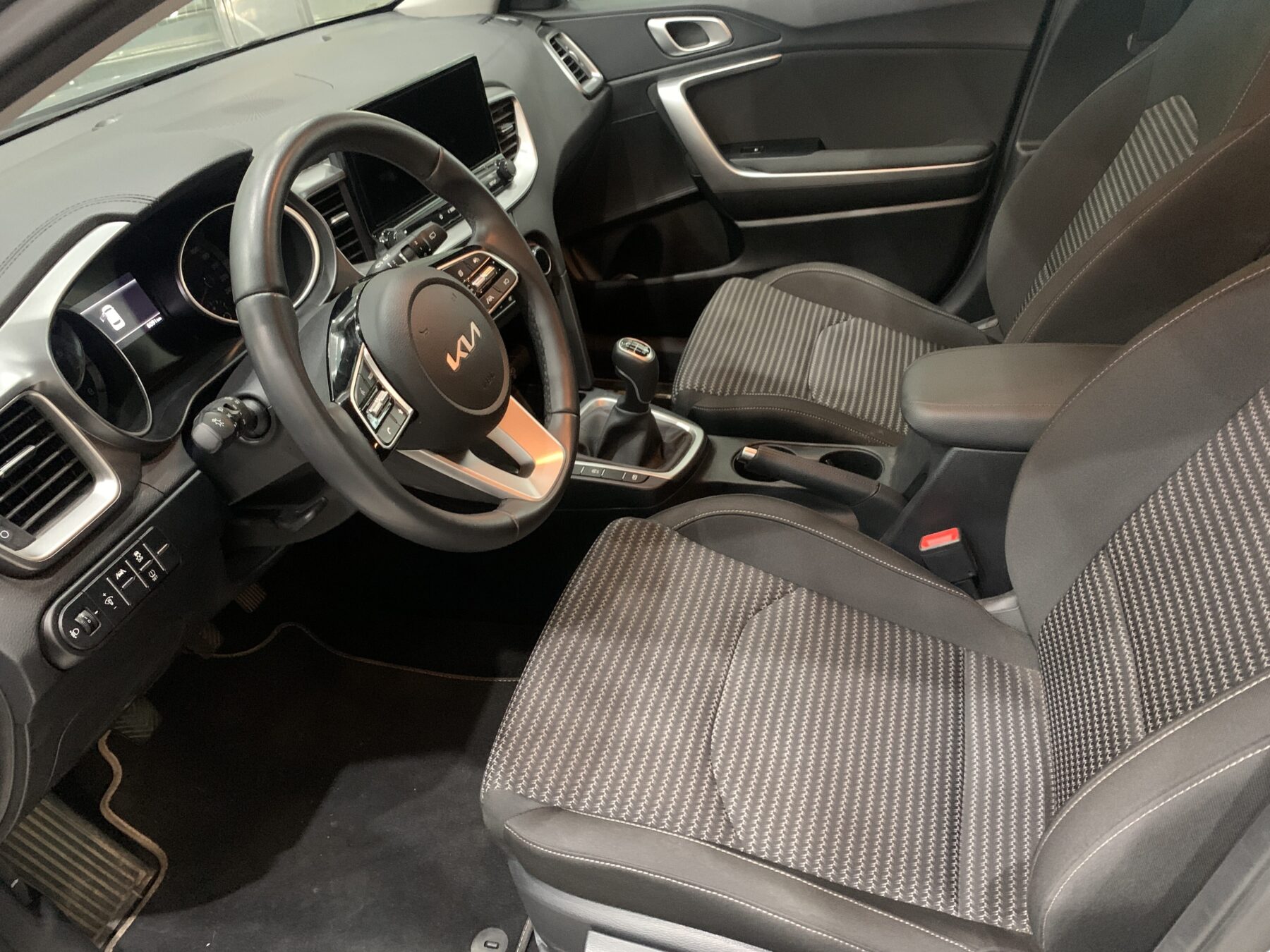 KIA CEED 1.0T-GDI DRIVE 100cv