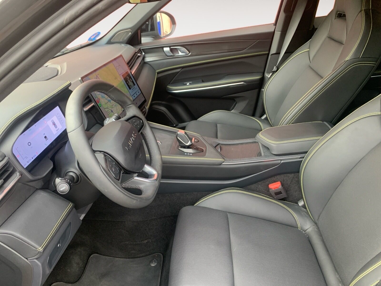 LYNK & CO 01 1.5 PHEV MORE 276cv