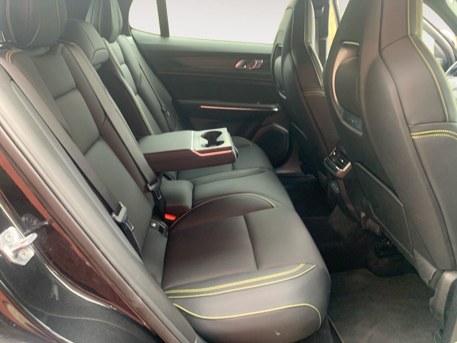 LYNK & CO 01 1.5 PHEV MORE 276cv