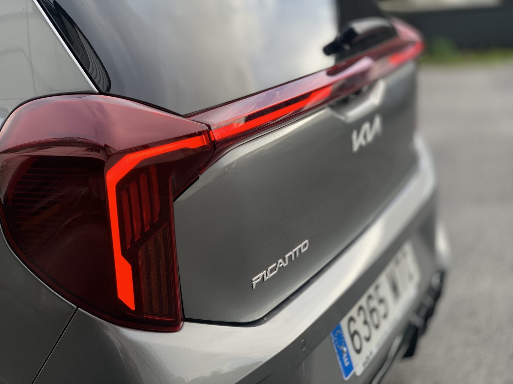 KIA Picanto 1.0 DPI 63cv AMT GT LINE