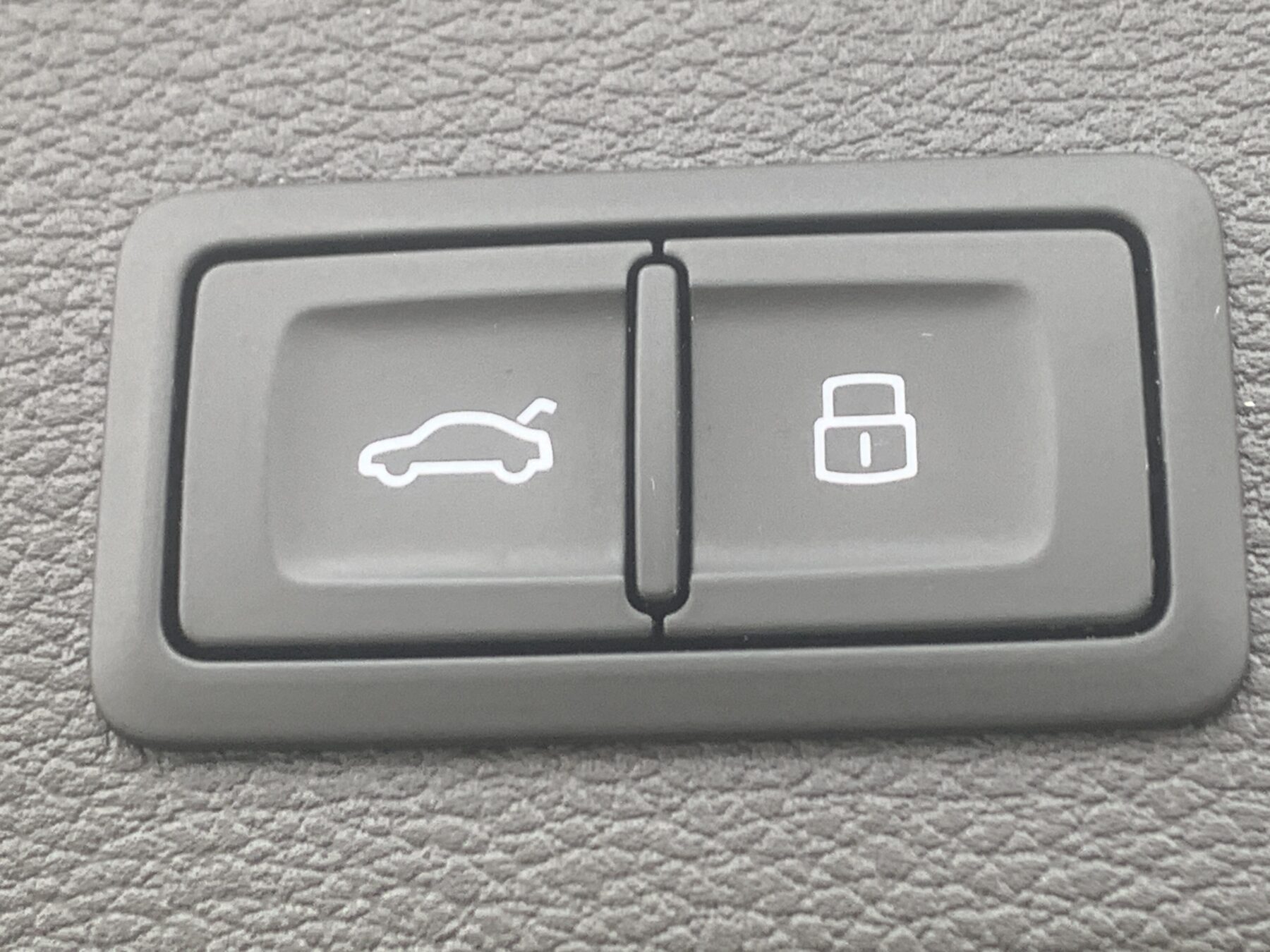 AUDI Q2 ADRENALINE 35 TDI S-T 