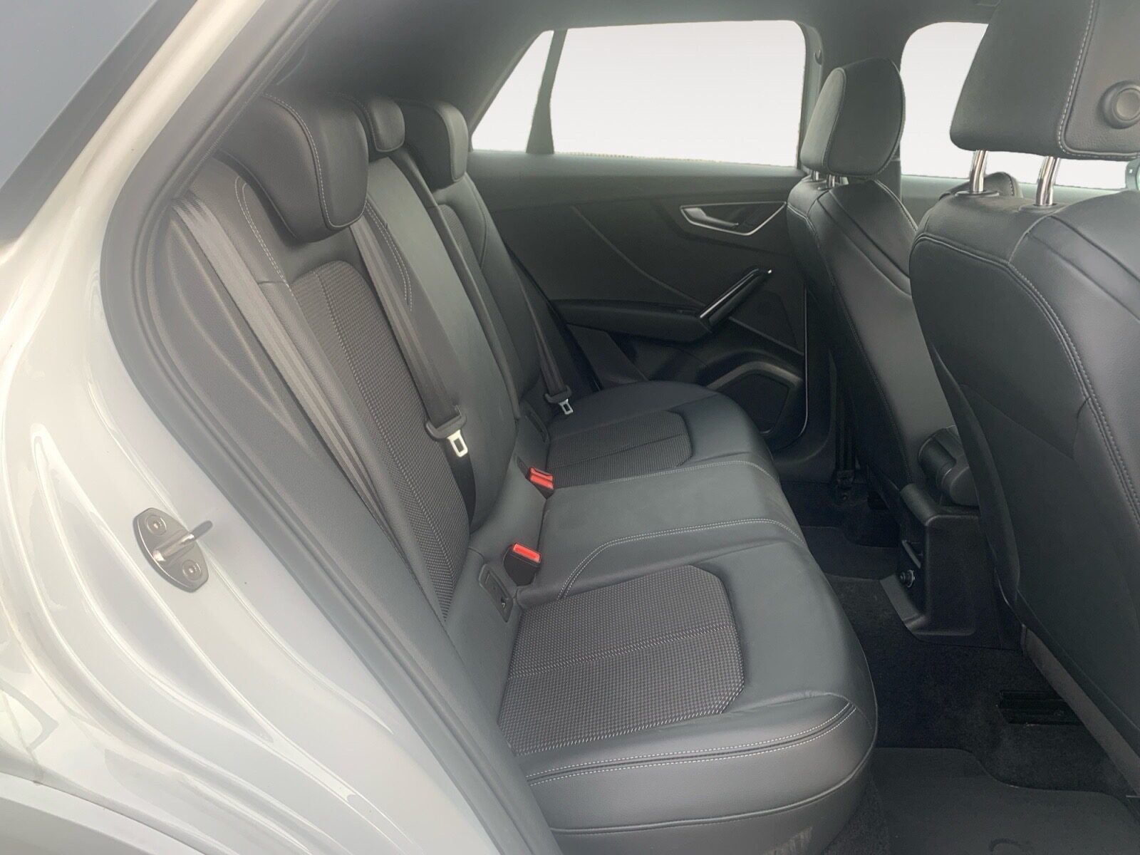 AUDI Q2 ADRENALINE 35 TDI S-T 