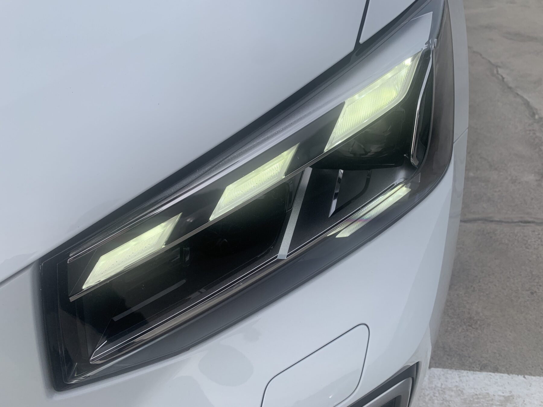 AUDI Q2 ADRENALINE 35 TDI S-T 