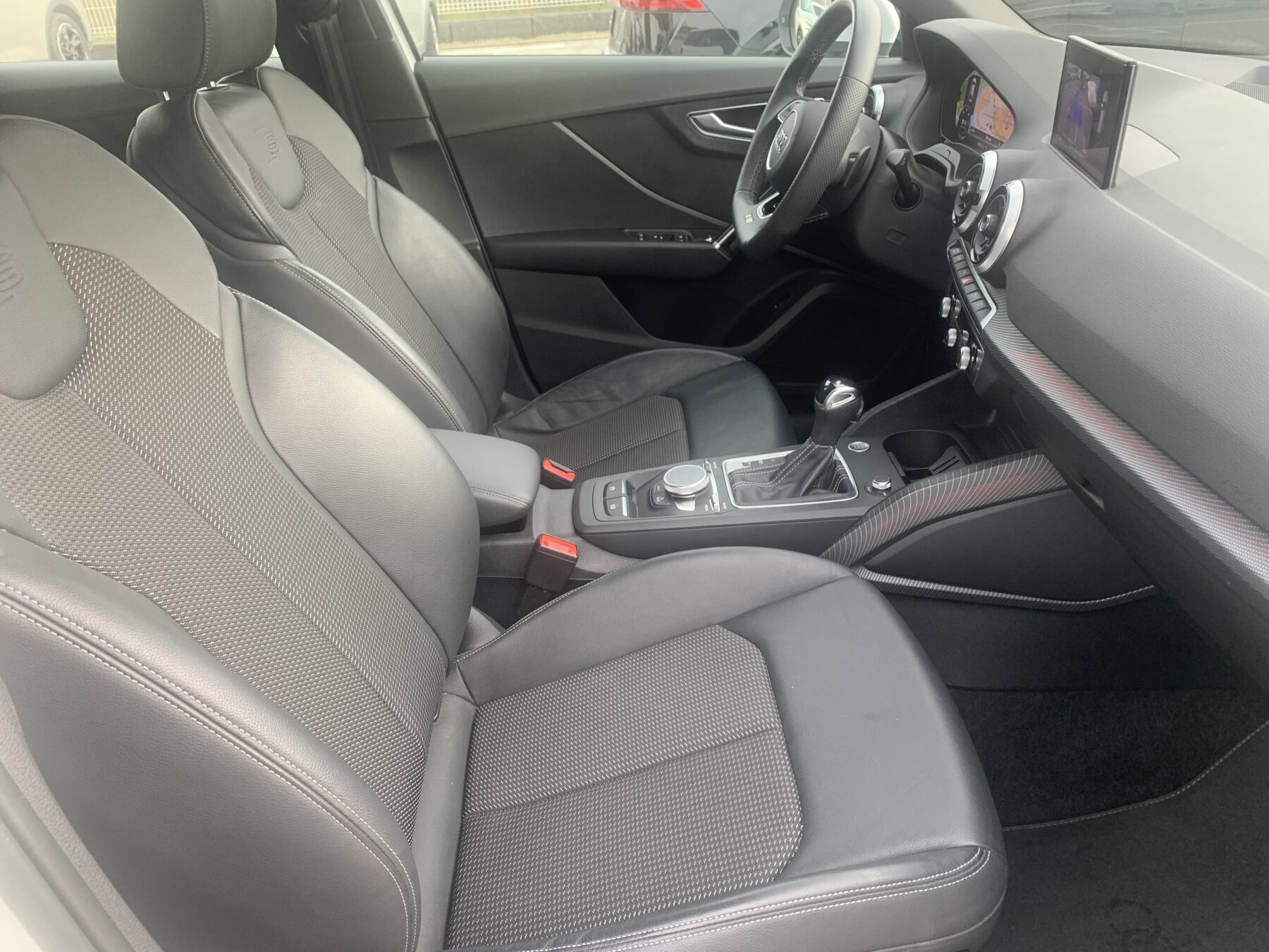 AUDI Q2 ADRENALINE 35 TDI S-T 