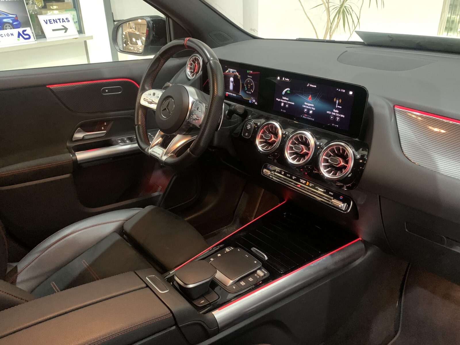MERCEDES-BENZ GLA 35 AMG 306cv
