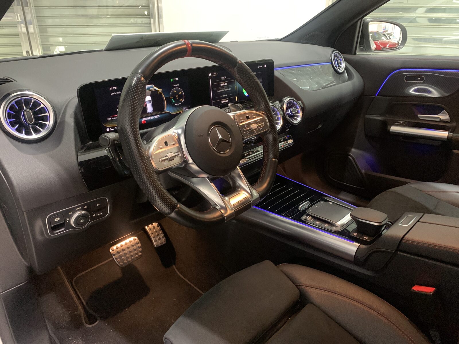 MERCEDES-BENZ GLA 35 AMG 306cv