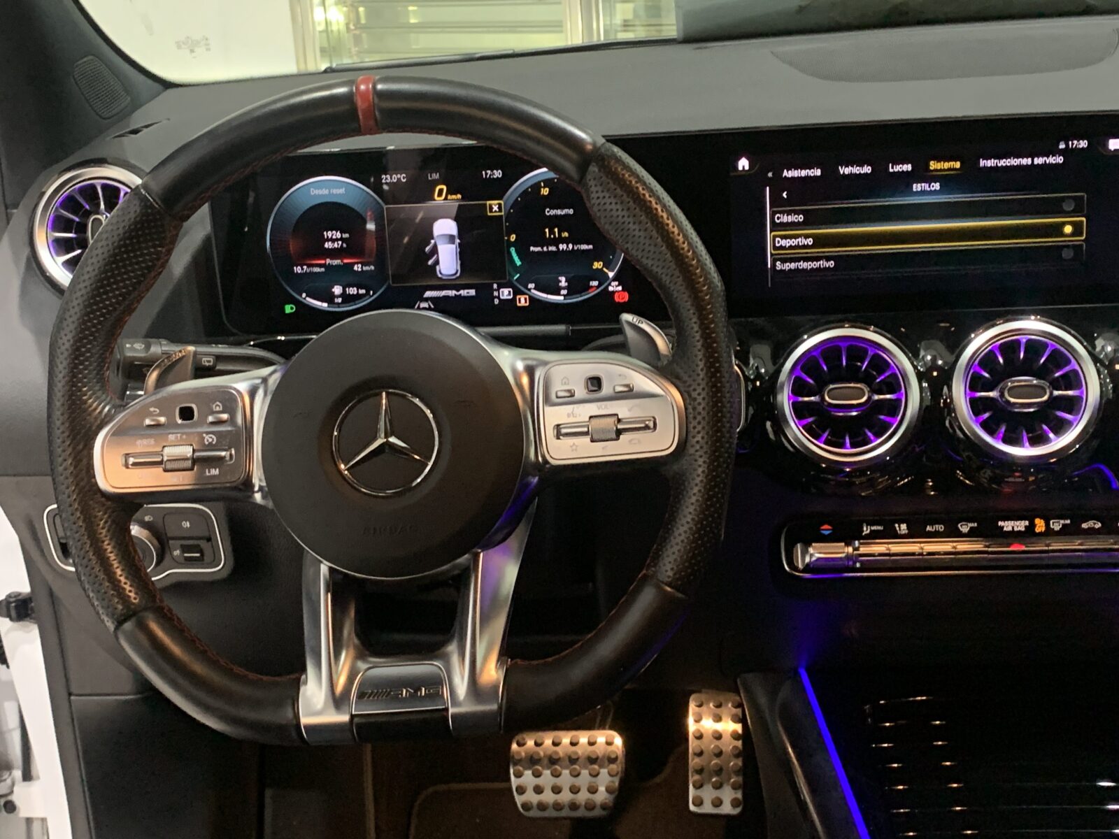 MERCEDES-BENZ GLA 35 AMG 306cv