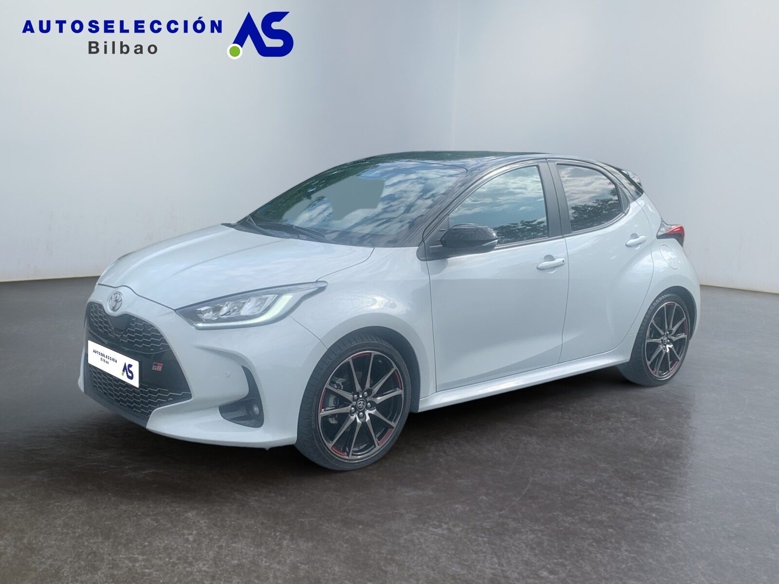 TOYOTA YARIS 1.5 130H SPORT PLUS
