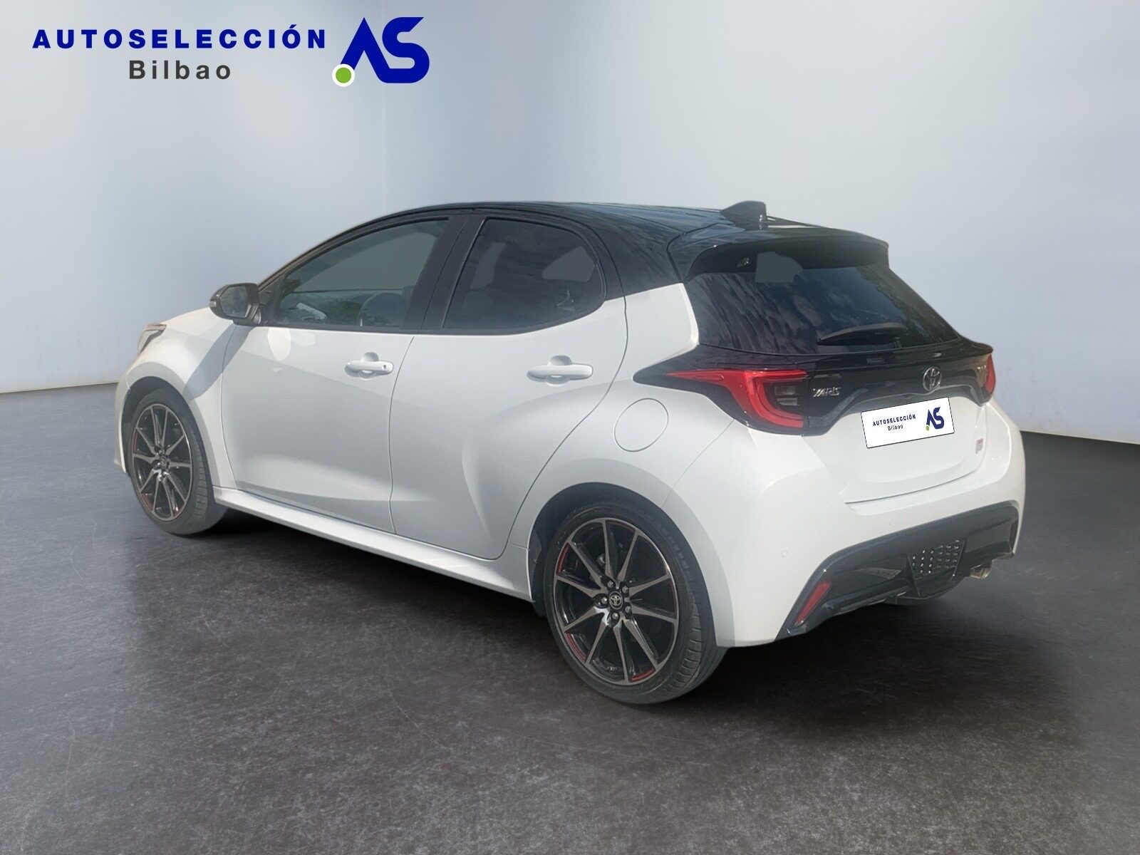 TOYOTA YARIS 1.5 130H SPORT PLUS