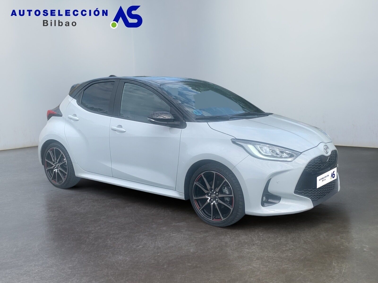 TOYOTA YARIS 1.5 130H SPORT PLUS