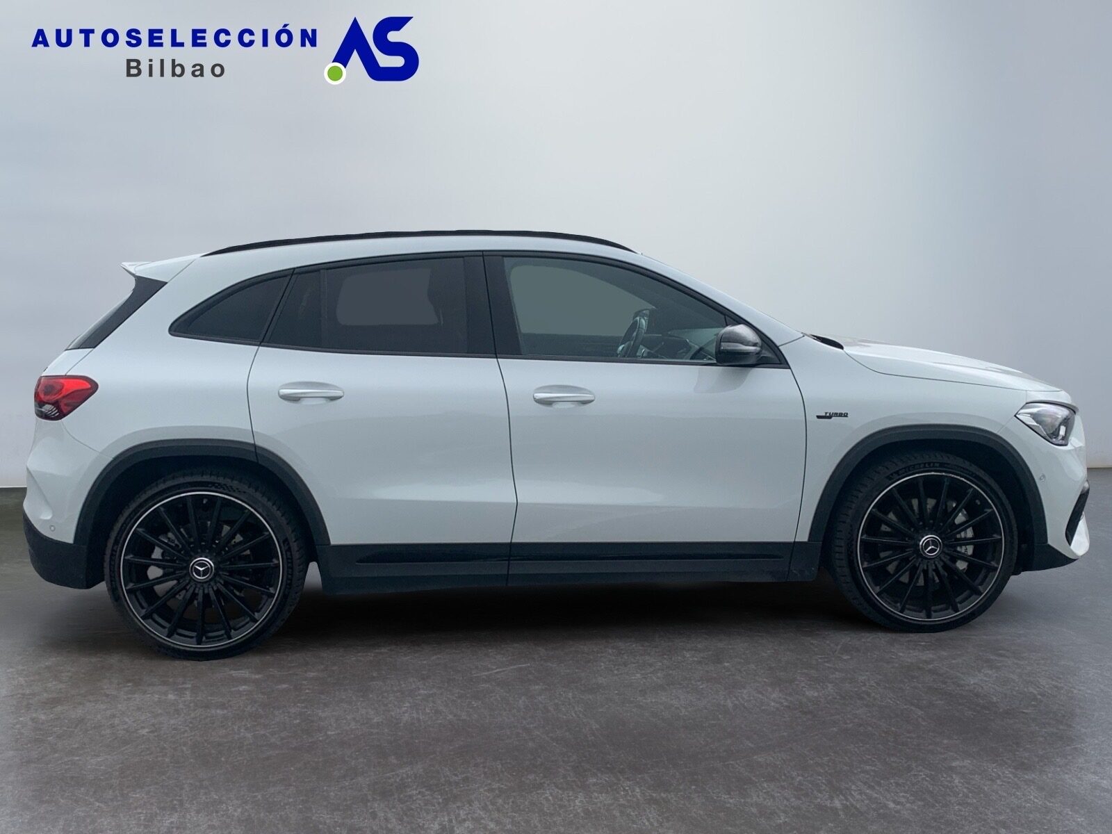 MERCEDES-BENZ GLA 35 AMG 306cv