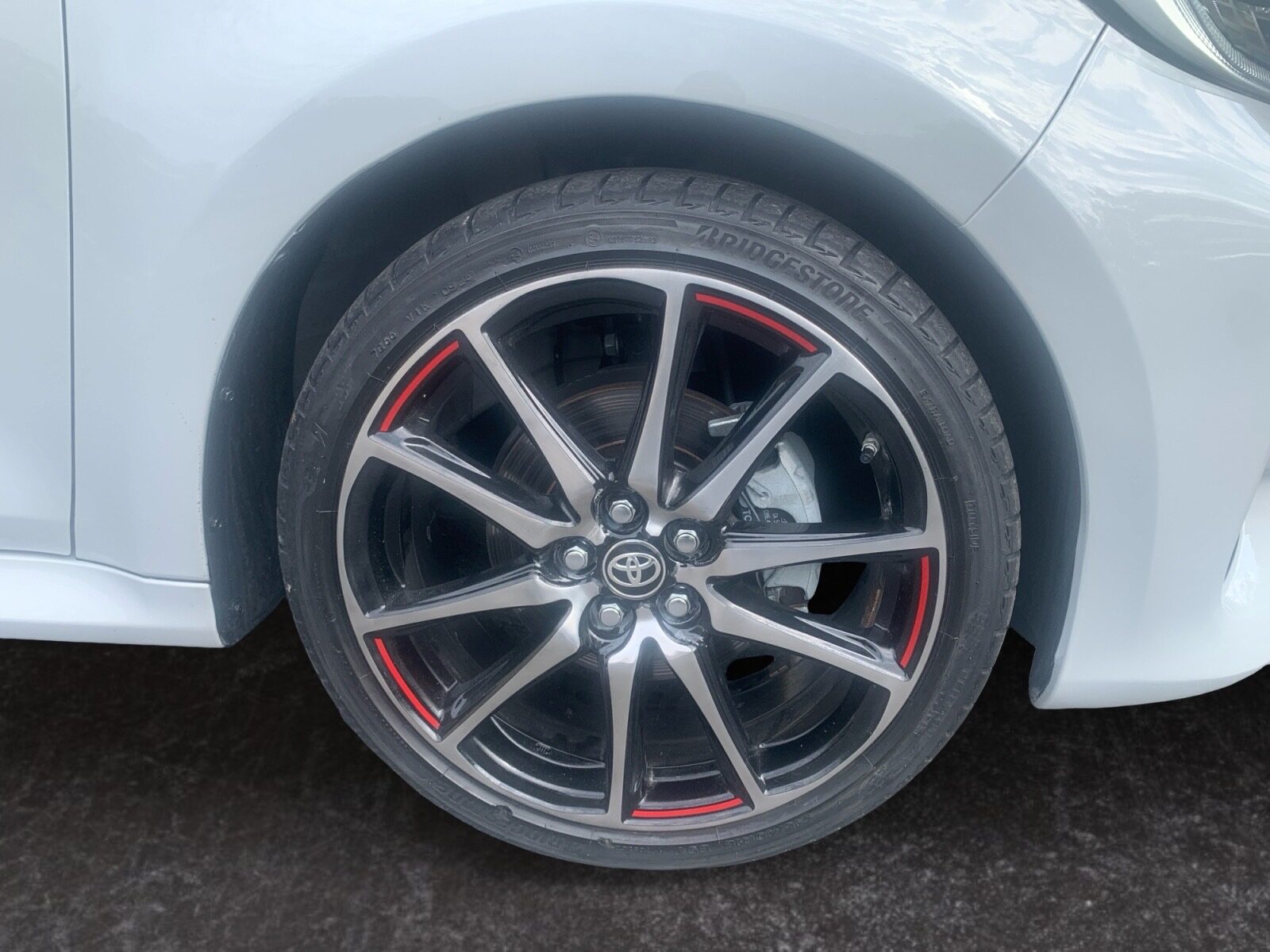 TOYOTA YARIS 1.5 130H SPORT PLUS
