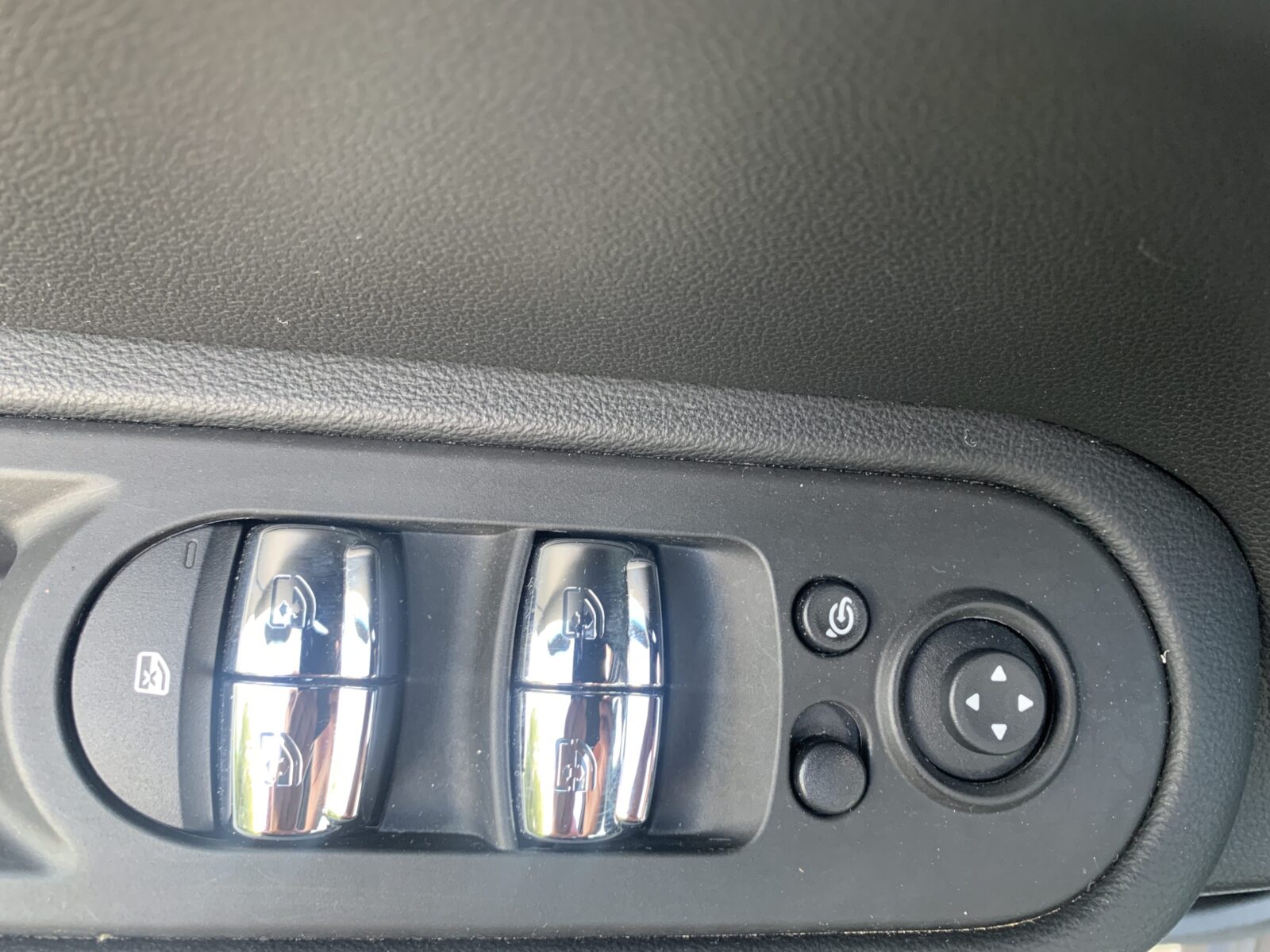 MINI COUNTRYMAN F60 COOPER AUTOMATICO
