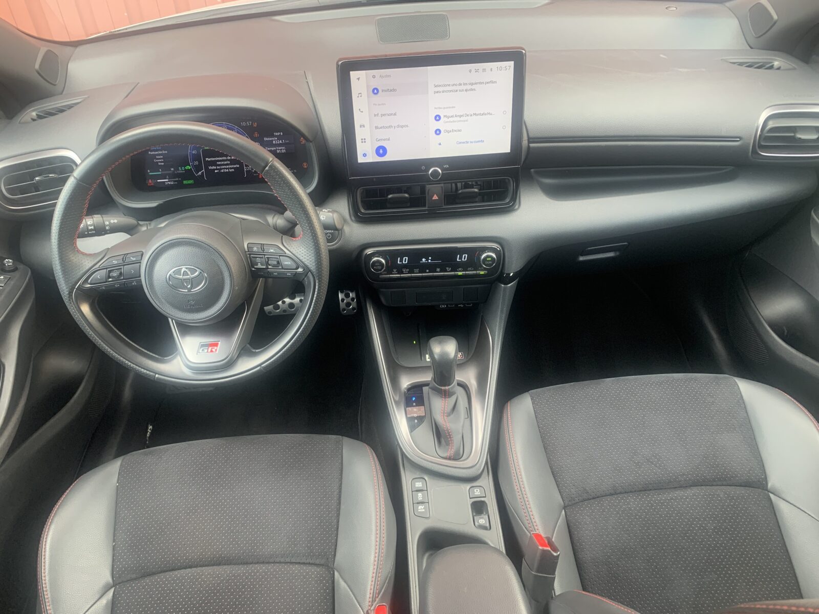 TOYOTA YARIS 1.5 130H SPORT PLUS