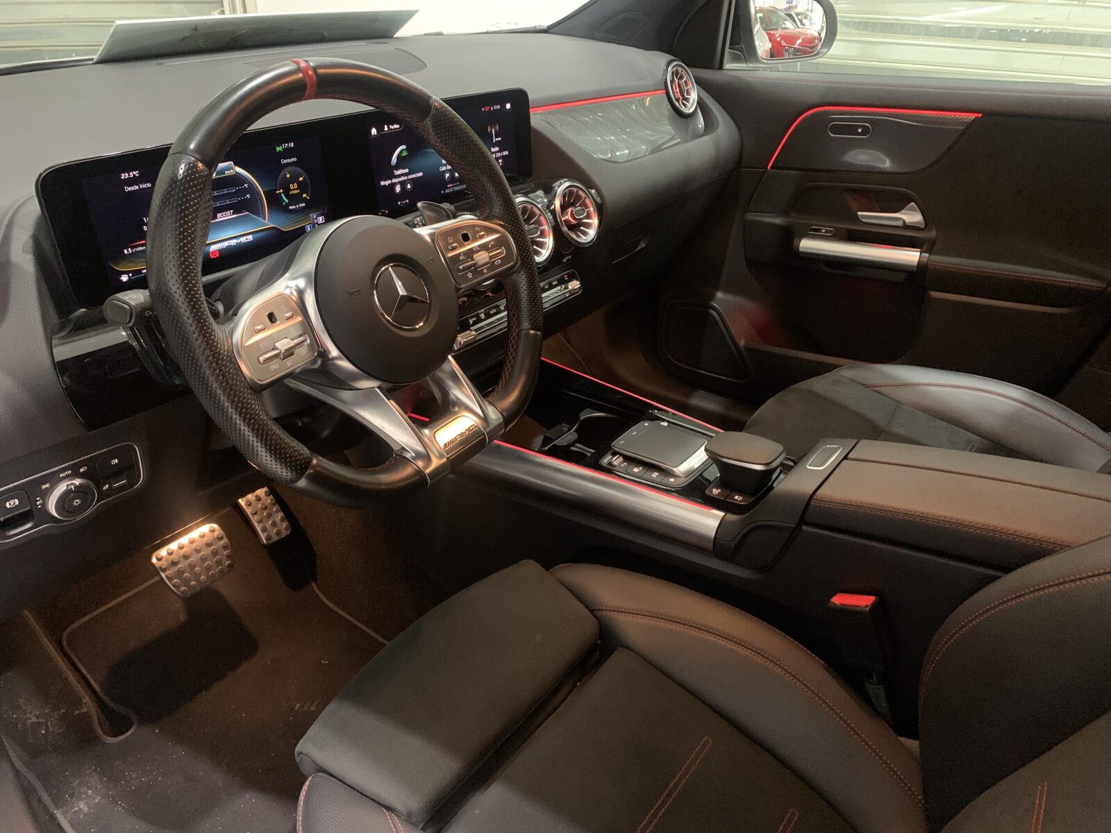 MERCEDES-BENZ GLA 35 AMG 306cv